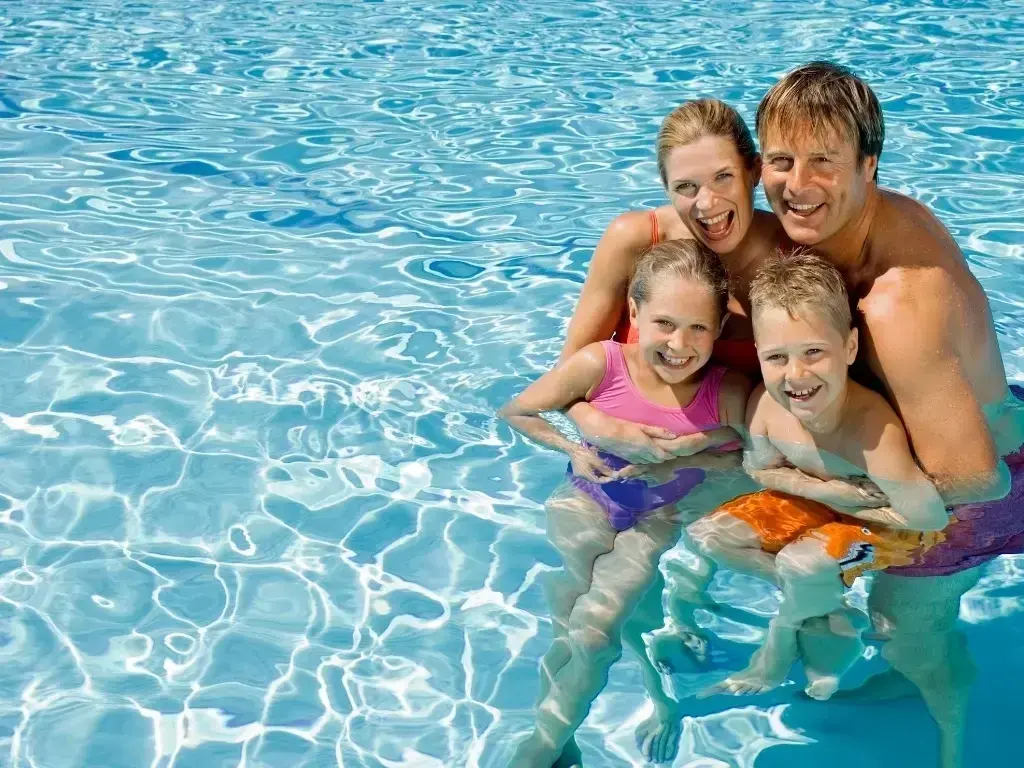 Swiming Pool Builders services in De Winton